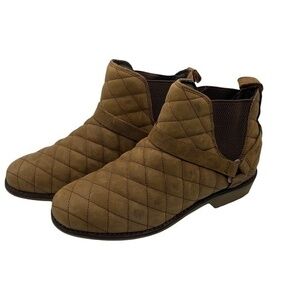 Teva De La Vina Dos Chelsea Waterproof Quilted Booties